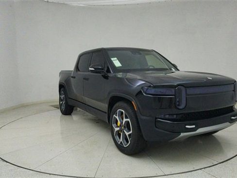 Used 2022 Rivian R1T Adventure image 60