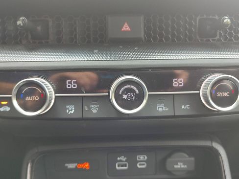 Used 2025 Honda CR-V Sport image 9