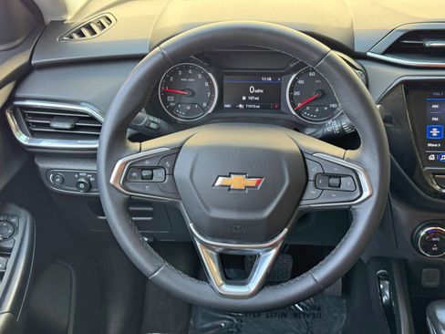 Used 2021 Chevrolet TrailBlazer LT FWD image 18