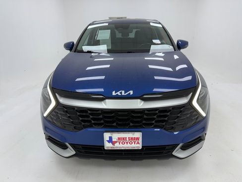 Used 2023 Kia Sportage EX image 5