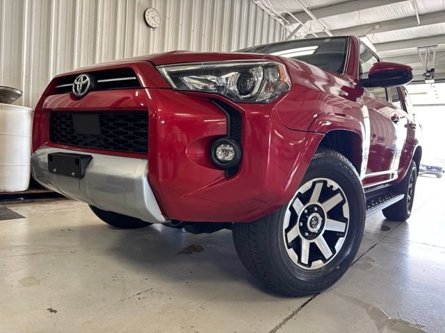 Used 2021 Toyota 4Runner TRD Off-Road AWD/4WD image 36