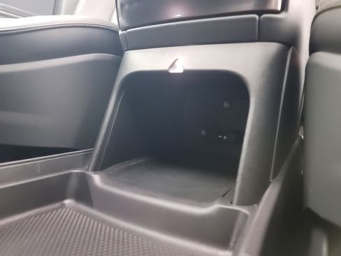 Used 2023 Rivian R1S Adventure image 33