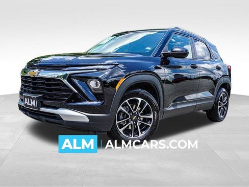 Used 2024 Chevrolet TrailBlazer LT FWD image 1