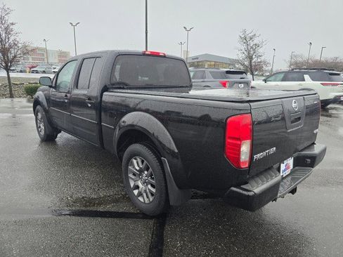 Used 2012 Nissan Frontier SV image 5