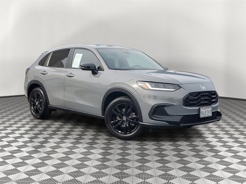 Certified 2026 Honda HR-V Sport image 2