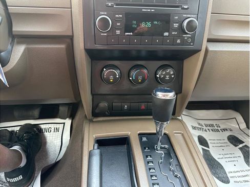 Used 2010 Dodge Nitro SE w/ Popular Equipment Group RWD image 18