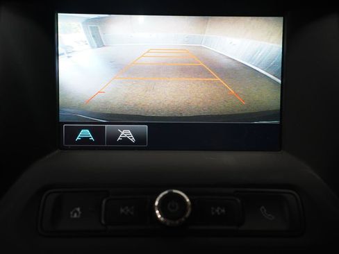 Used 2017 GMC Acadia SLE FWD image 18