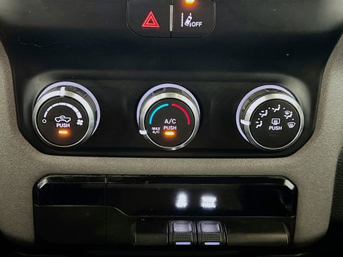 Used 2021 RAM 1500 Tradesman AWD/4WD image 11