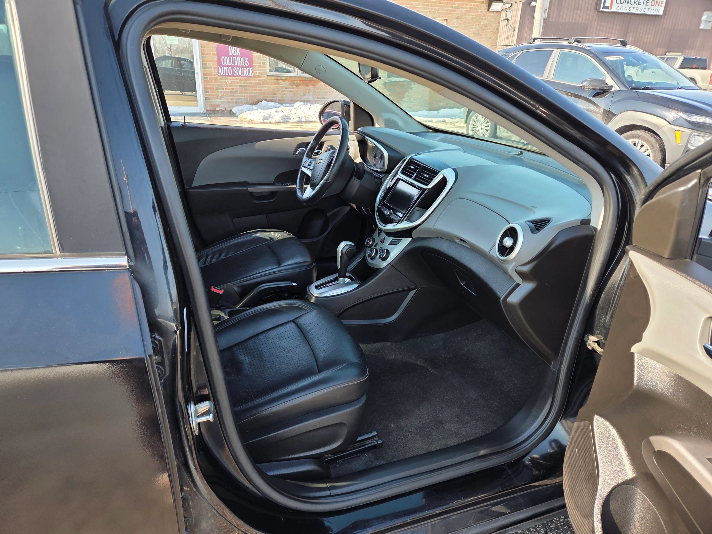 Used 2019 Chevrolet Sonic Premier FWD image 19