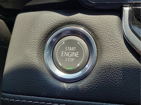 New 2025 Chevrolet Colorado LT w/ LT Convenience Package image 22