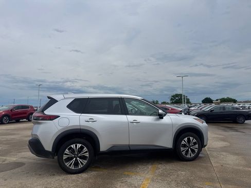 Used 2023 Nissan Rogue SV FWD image 23