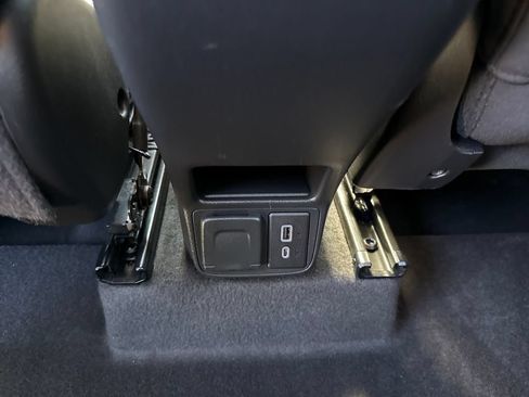 Used 2021 Chevrolet TrailBlazer LT w/ Convenience Package FWD image 21