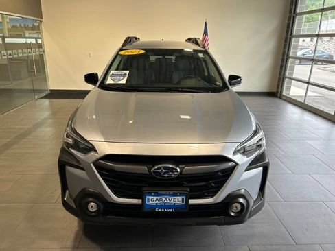 Used 2023 Subaru Outback Premium AWD/4WD image 2