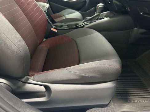 Used 2025 Toyota Corolla SE w/ SE Premium Package image 56