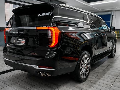 Used 2025 GMC Yukon XL Denali image 8