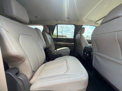 Used 2021 Ford Expedition Limited w/ Cargo Package RWD image 31
