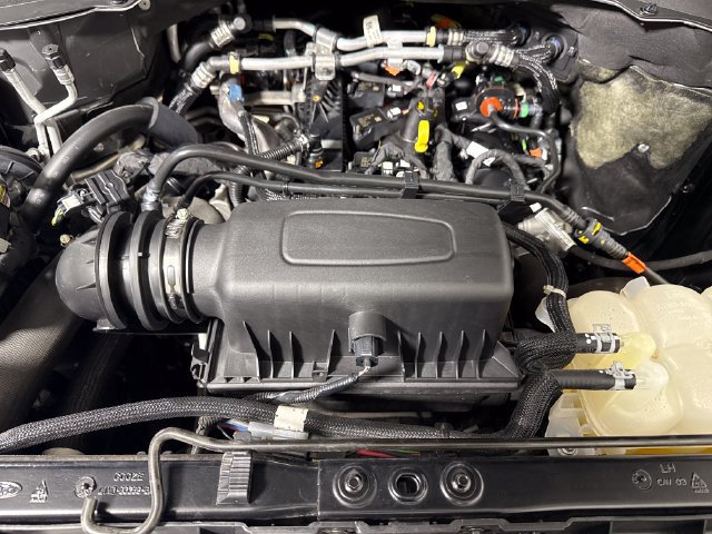Used 2023 Ford Explorer XLT AWD/4WD image 44
