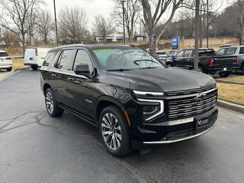 Certified 2025 Chevrolet Tahoe High Country image 3
