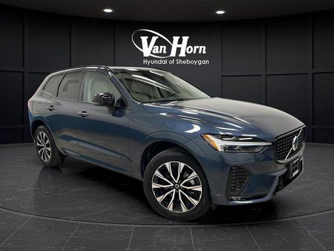 Used 2025 Volvo XC60 B5 Core w/ Protection Package Premier image 1