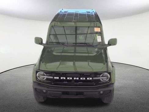 Used 2025 Ford Bronco Outer Banks image 2