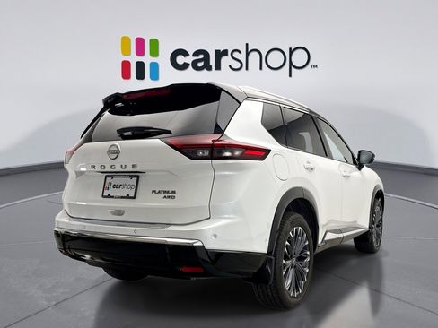 Used 2025 Nissan Rogue Platinum w/ Tech Package AWD/4WD image 5
