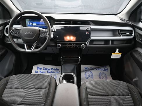 New 2027 Chevrolet Bolt LT FWD image 21