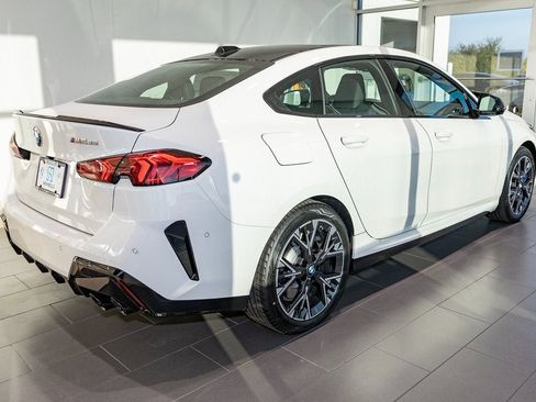 Used 2026 BMW M235i xDrive w/ Technology Package image 5