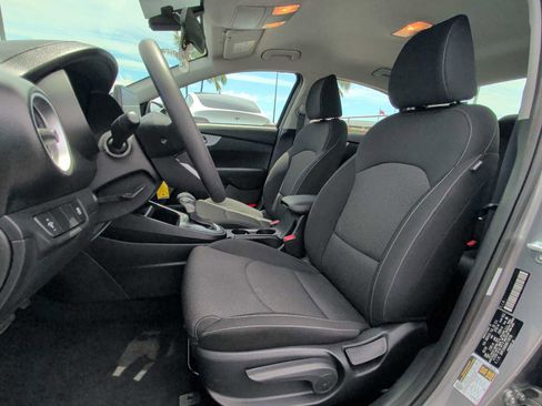 Used 2024 Kia Forte LXS FWD image 13