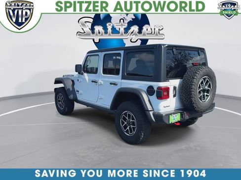 Used 2025 Jeep Wrangler Unlimited Rubicon AWD/4WD image 7