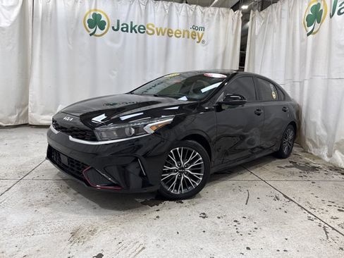 Used 2023 Kia Forte GT-Line w/ GT-Line Premium Package FWD image 4