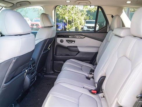 New 2025 Honda Pilot Touring image 26