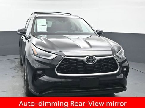Used 2023 Toyota Highlander XLE FWD image 10