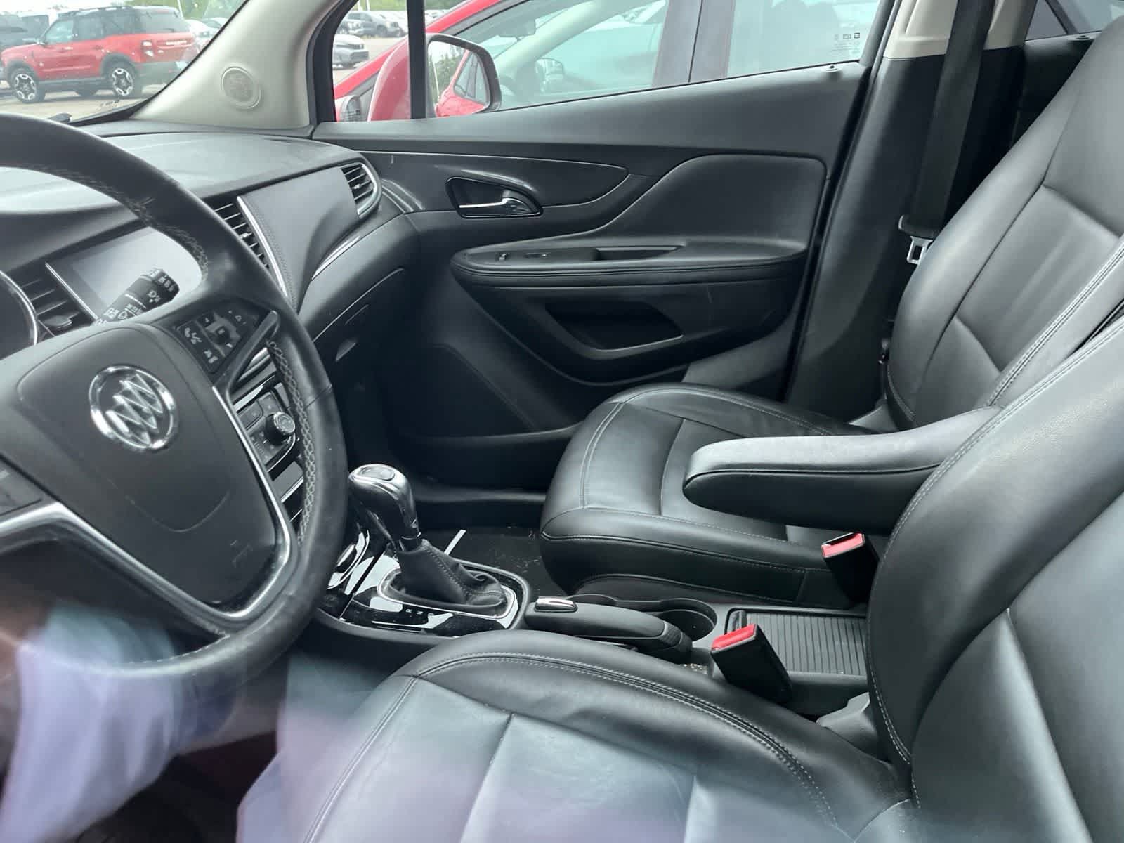 Used 2018 Buick Encore Essence w/ Experience Buick Package FWD image 25