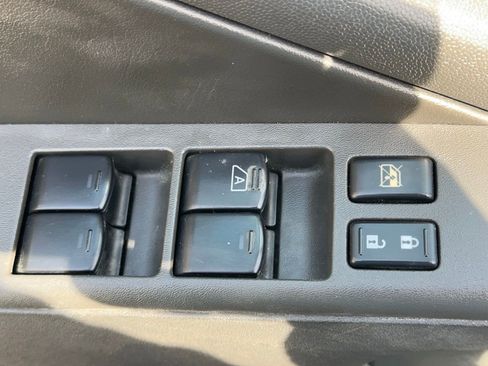 Used 2015 Nissan Frontier PRO-4X w/ Pro-4x Luxury Package image 19