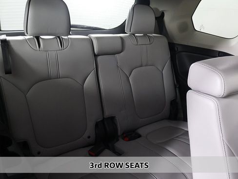 Used 2023 Honda Pilot Elite image 12