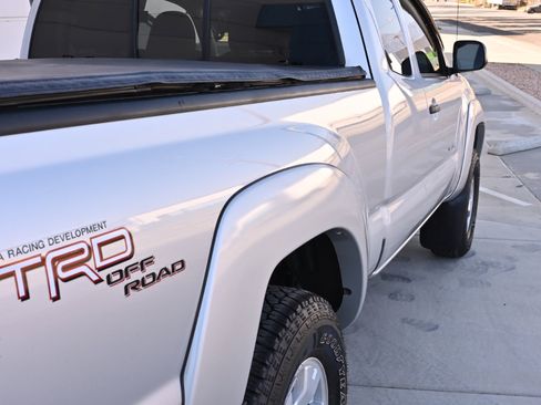 Used 2010 Toyota Tacoma 4x4 Access Cab V6 image 68