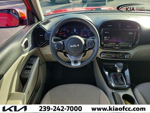 Certified 2022 Kia Soul S FWD image 16