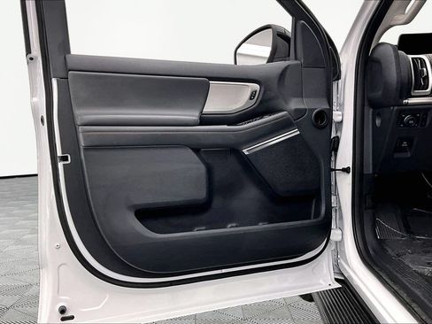 Certified 2025 Ford Expedition Active AWD/4WD image 23