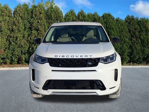 Used 2025 Land Rover Discovery Sport S image 2