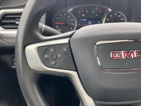Used 2023 GMC Acadia SLE w/ Driver Convenience Package FWD image 19
