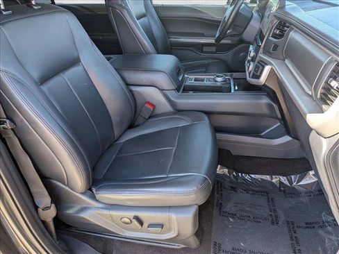 Used 2023 Ford Expedition XLT RWD image 23