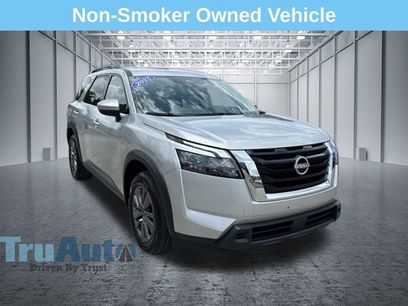 Used 2025 Nissan Pathfinder SV