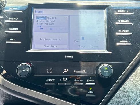 Used 2020 Toyota Camry SE FWD image 30