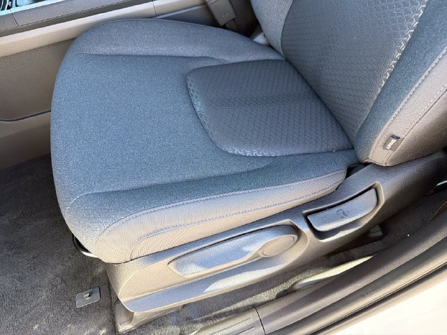 New 2027 Kia Carnival LX FWD image 18