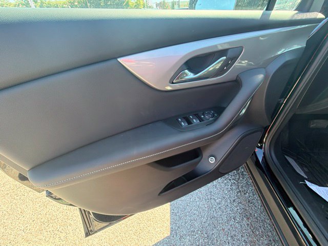 New 2026 Chevrolet Blazer LT w/ Convenience Package FWD image 34
