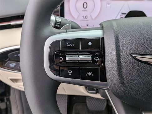 New 2026 Genesis GV70 2.5T image 16