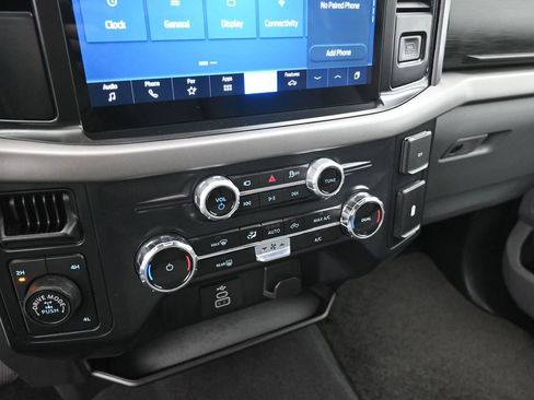 Used 2025 Ford F150 XLT w/ Equipment Group 301A Standard image 21