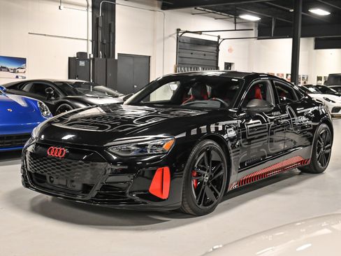 Used 2023 Audi RS e-tron GT image 68