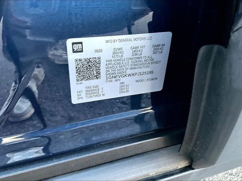 Used 2023 Chevrolet Traverse LT image 21