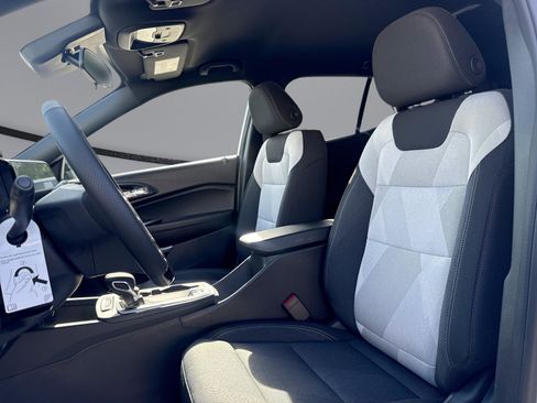 New 2026 Chevrolet Trax RS w/ Driver Confidence Package FWD image 29